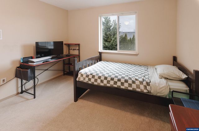 1254 Crystal Ln, Lafayette, OR 97127