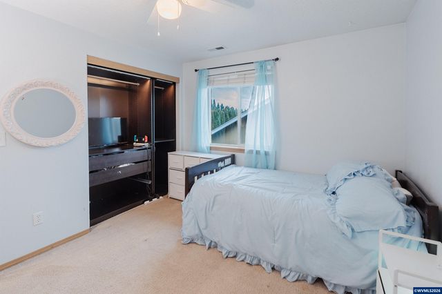 1254 Crystal Ln, Lafayette, OR 97127