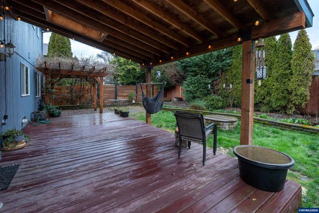 1254 Crystal Ln, Lafayette, OR 97127