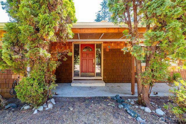 5443 Coles Road, Langley, WA 98260