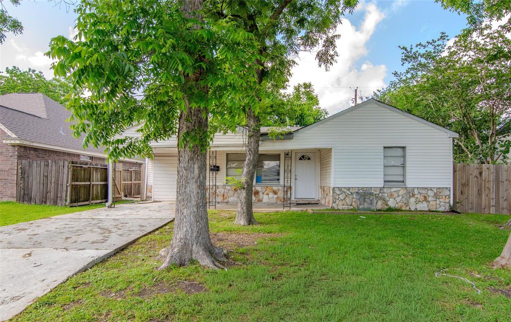 3119 Earl Street, Pasadena, TX 77503