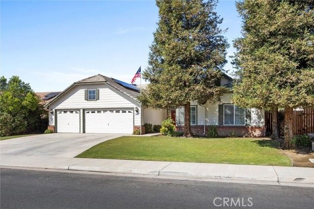 11326 Valletta Avenue, Bakersfield, CA 93312