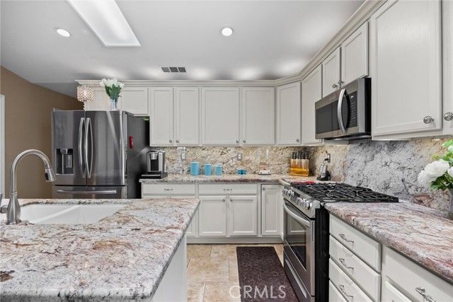 11326 Valletta Avenue, Bakersfield, CA 93312