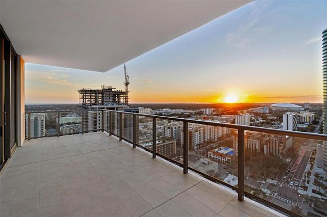 275 1ST AVENUE S 2506, St Petersburg, FL 33701