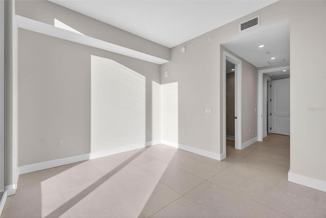 275 1ST AVENUE S 2506, St Petersburg, FL 33701