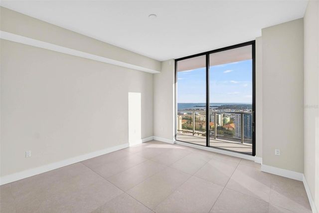 275 1ST AVENUE S 2506, St Petersburg, FL 33701