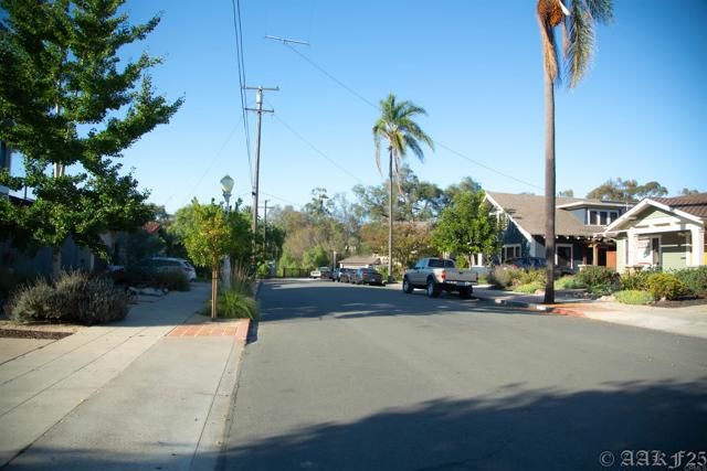 3660 8th, San Diego, CA 92103