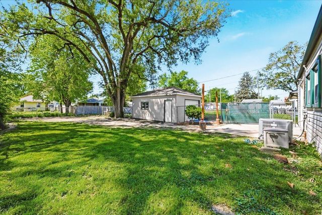 2741 AVENUE G, Council Bluffs, IA 51501