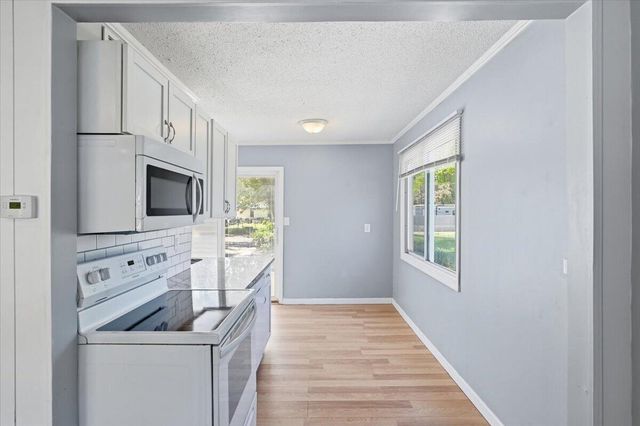 2741 AVENUE G, Council Bluffs, IA 51501
