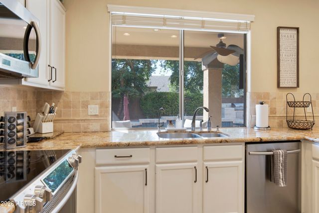 6419 E Betty Elyse Lane, Scottsdale, AZ 85254