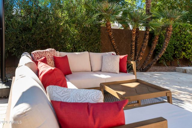 6419 E Betty Elyse Lane, Scottsdale, AZ 85254