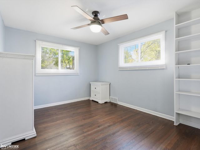 1324 CATALPA DR Drive, Rochester, MI 48307