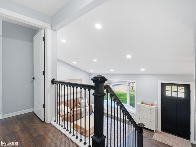 1324 CATALPA DR Drive, Rochester, MI 48307