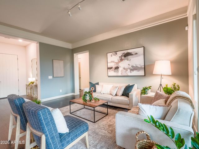 948 E RELIANT Street, Gilbert, AZ 85298