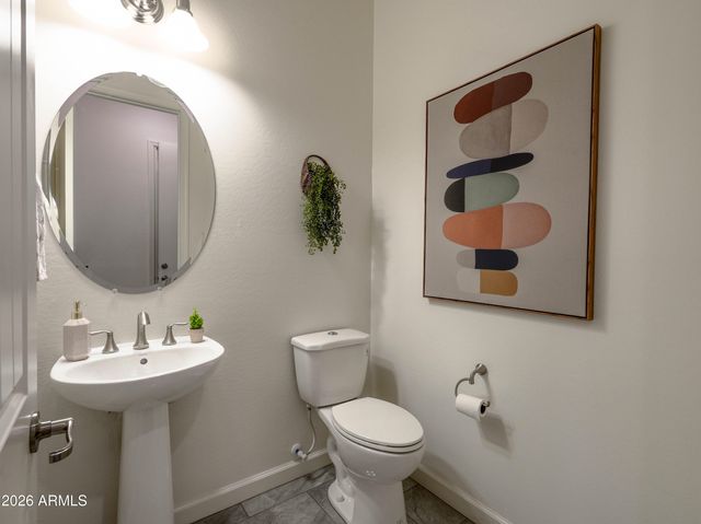 948 E RELIANT Street, Gilbert, AZ 85298