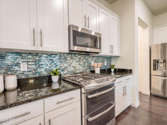 948 E RELIANT Street, Gilbert, AZ 85298