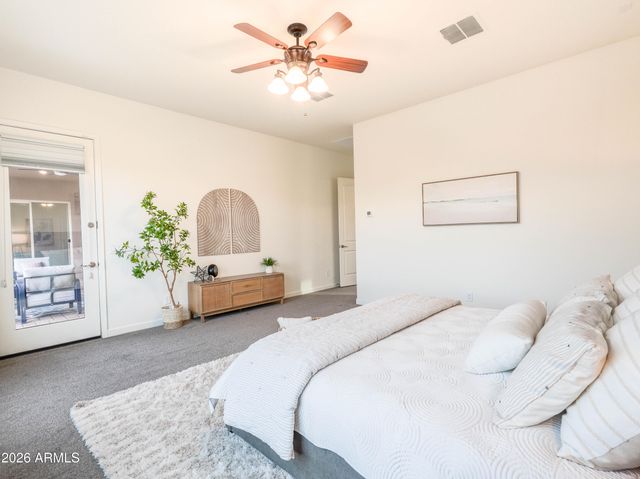 948 E RELIANT Street, Gilbert, AZ 85298