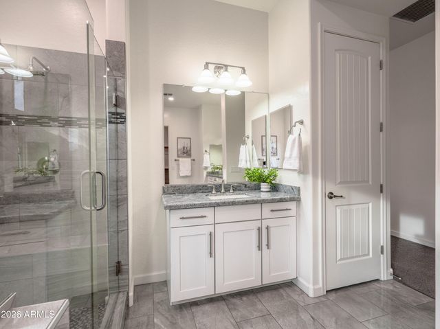 948 E RELIANT Street, Gilbert, AZ 85298