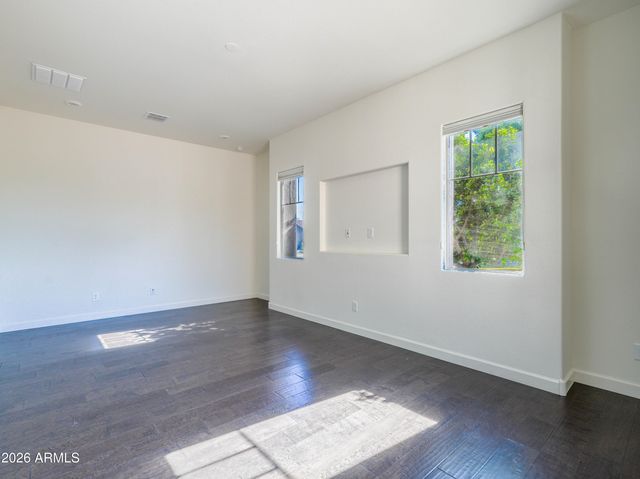 948 E RELIANT Street, Gilbert, AZ 85298