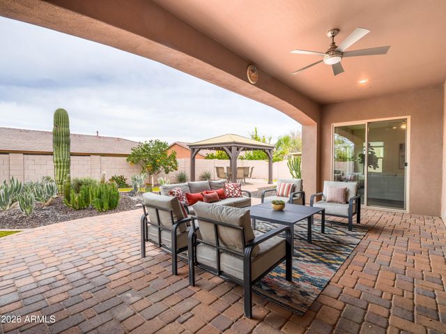 948 E RELIANT Street, Gilbert, AZ 85298