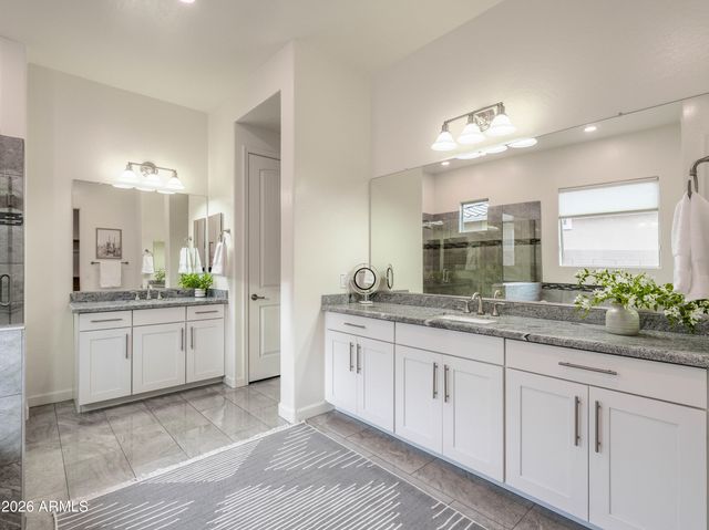 948 E RELIANT Street, Gilbert, AZ 85298