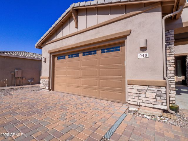 948 E RELIANT Street, Gilbert, AZ 85298