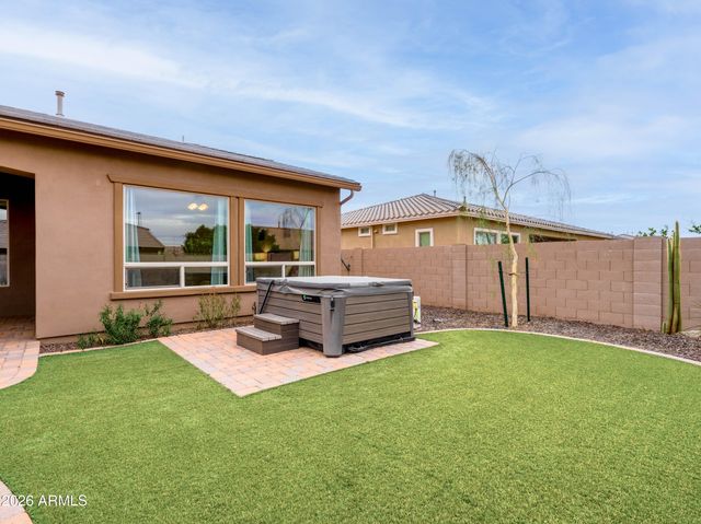 948 E RELIANT Street, Gilbert, AZ 85298