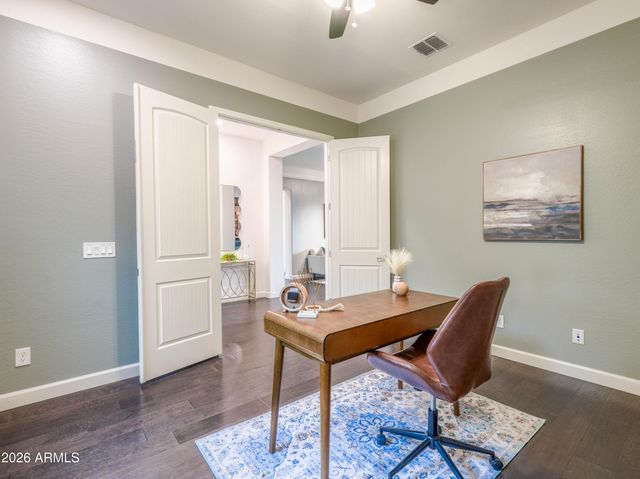 948 E RELIANT Street, Gilbert, AZ 85298