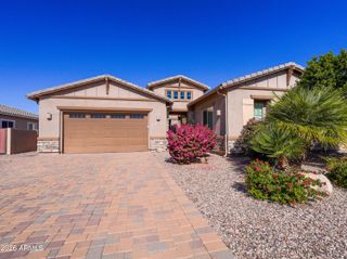 948 E RELIANT Street, Gilbert, AZ 85298