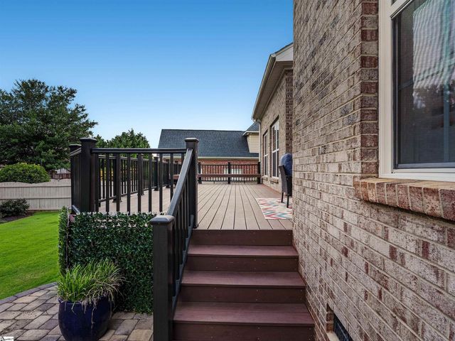 107 Gladstone Way, Greer, SC 29650