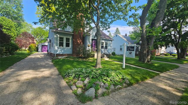 211 Starr Avenue, Pontiac, MI 48341