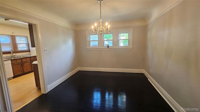 211 Starr Avenue, Pontiac, MI 48341