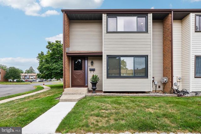 885 JAMESTOWN, East Windsor, NJ 08520