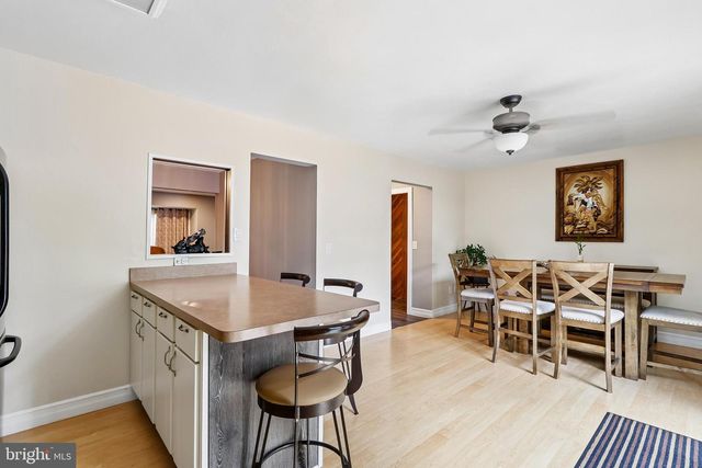 885 JAMESTOWN, East Windsor, NJ 08520