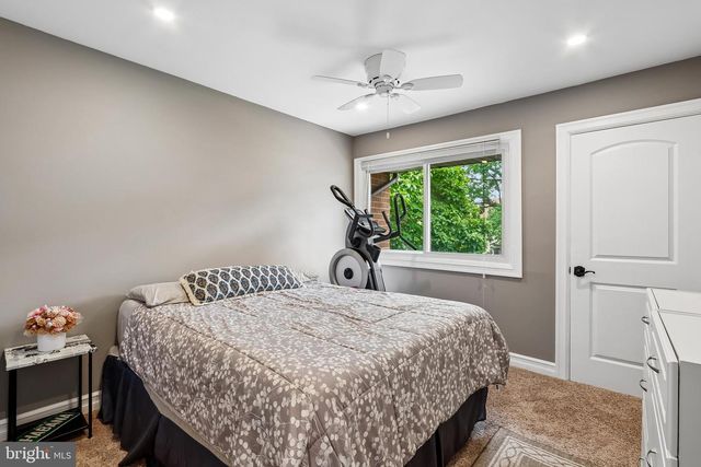 885 JAMESTOWN, East Windsor, NJ 08520