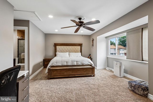 885 JAMESTOWN, East Windsor, NJ 08520
