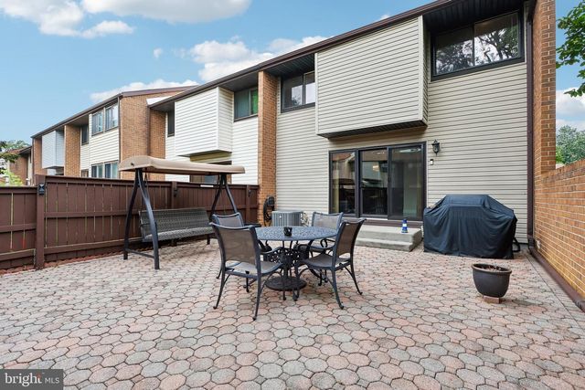 885 JAMESTOWN, East Windsor, NJ 08520