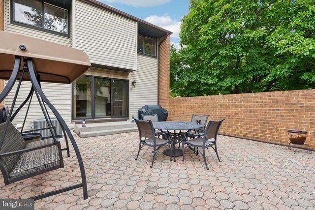 885 JAMESTOWN, East Windsor, NJ 08520