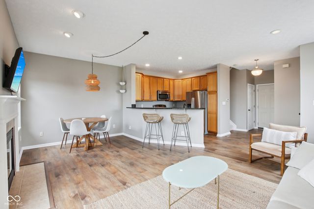 11455 Clay Hill Lane 105, Fishers, IN 46037