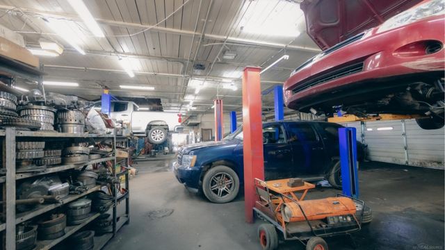 13118 Gratiot Avenue, Detroit, MI 48205