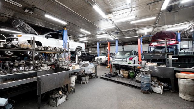 13118 Gratiot Avenue, Detroit, MI 48205