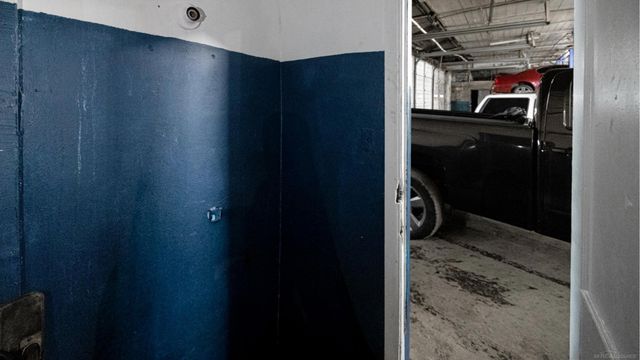 13118 Gratiot Avenue, Detroit, MI 48205