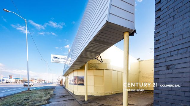 13118 Gratiot Avenue, Detroit, MI 48205