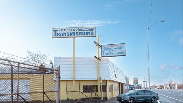 13118 Gratiot Avenue, Detroit, MI 48205