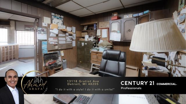 13118 Gratiot Avenue, Detroit, MI 48205