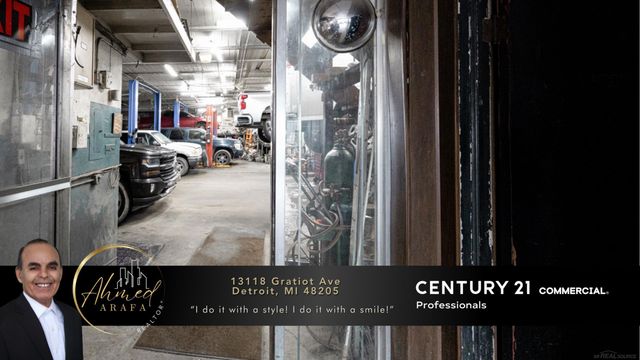 13118 Gratiot Avenue, Detroit, MI 48205