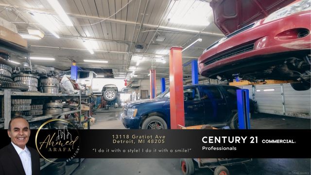 13118 Gratiot Avenue, Detroit, MI 48205