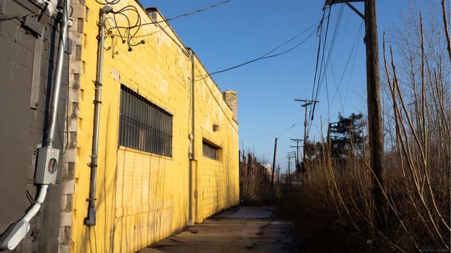 13118 Gratiot Avenue, Detroit, MI 48205