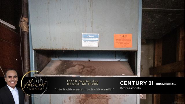 13118 Gratiot Avenue, Detroit, MI 48205