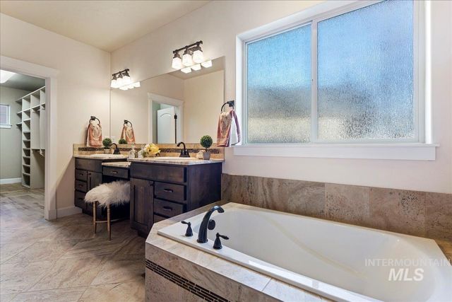 423 E Gannett, Meridian, ID 83642